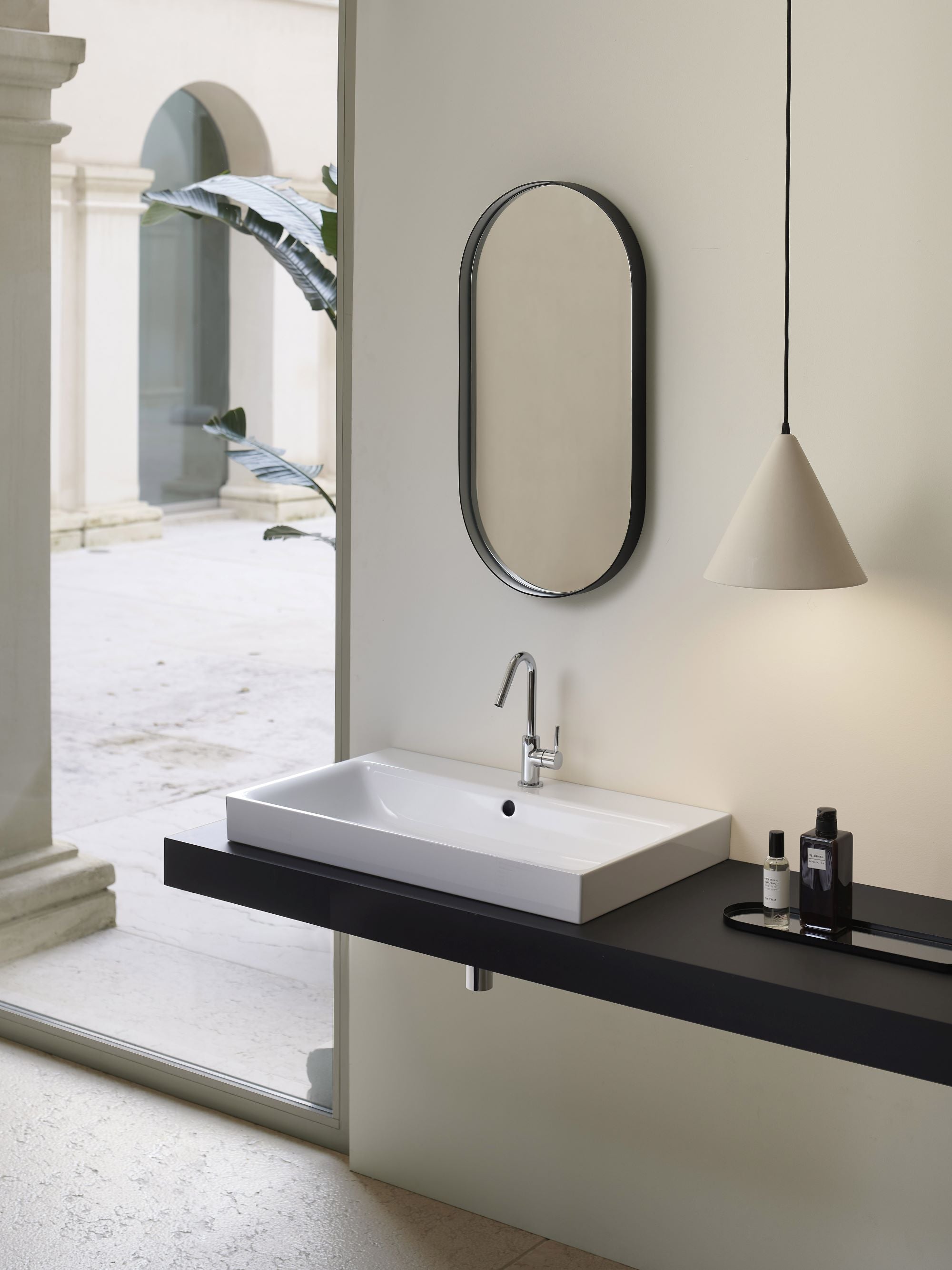 Lavabo con foro troppopieno monoforo CM:80X50