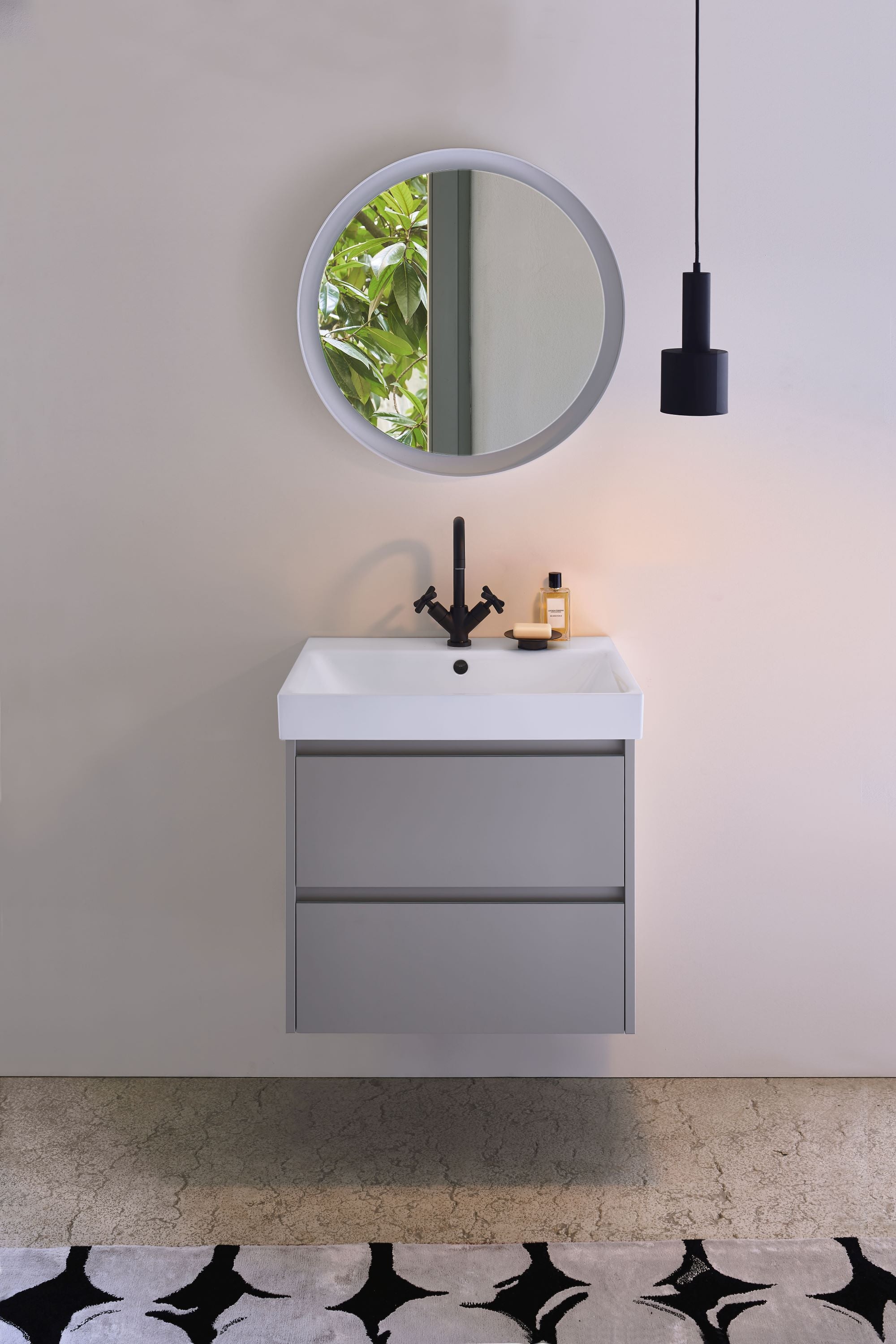Lavabo con foro troppopieno monoforo CM:70x40. Installazione a sospensione o ad incasso.